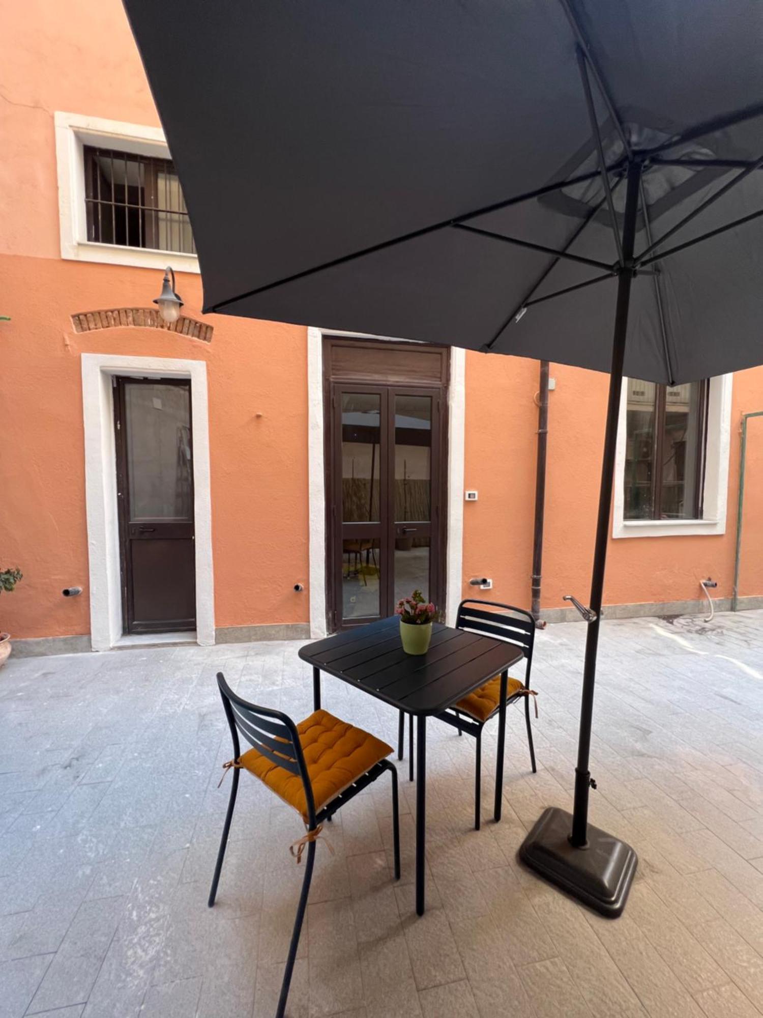 הוילה Domus Catania Centro מראה חיצוני תמונה